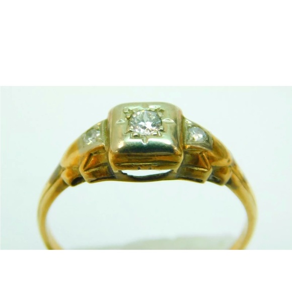 Estate Diamond ring. - Picture 3 of 8